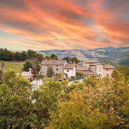 Tenuta Borgo Santa Cecilia Gubbio Buitenkant foto