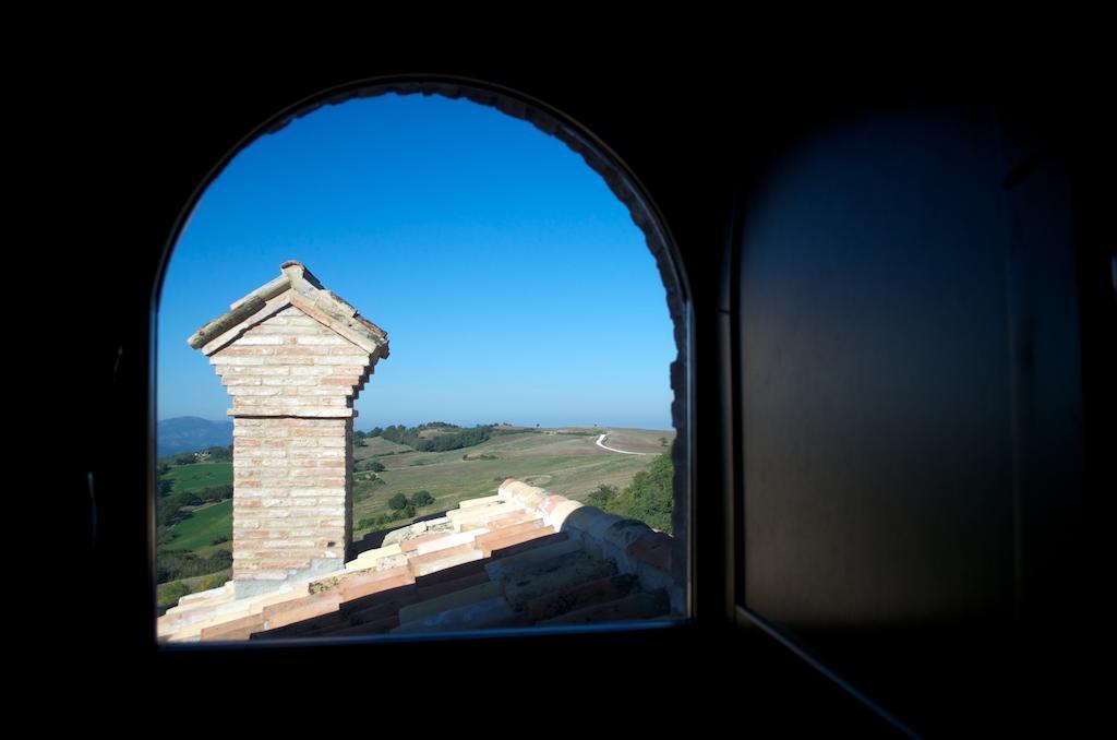 Tenuta Borgo Santa Cecilia Gubbio Buitenkant foto