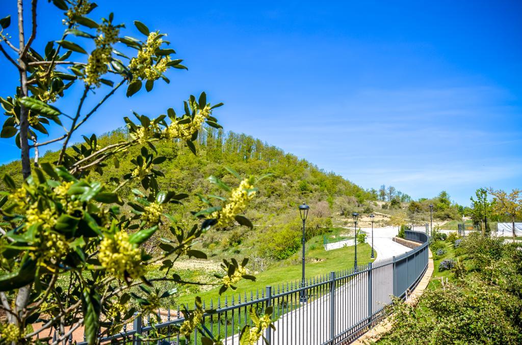 Tenuta Borgo Santa Cecilia Gubbio Buitenkant foto